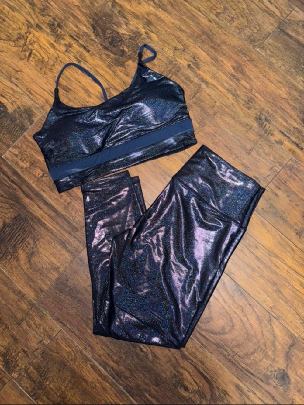 ZYIA Iridescent Black with Purple Sheen Active Set - Sports Bra & Leggings